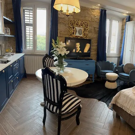 La Dolce In The Center With Private Parking * Pula