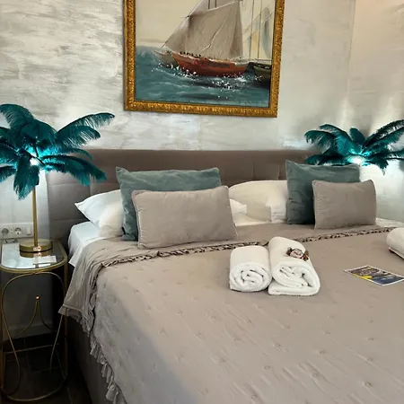 Apartment La Dolce In The Center With Private Parking