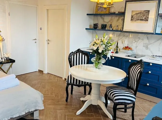 La Dolce In The Center With Private Parking Διαμέρισμα *