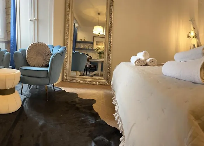 La Dolce In The Center With Private Parking Πούλα